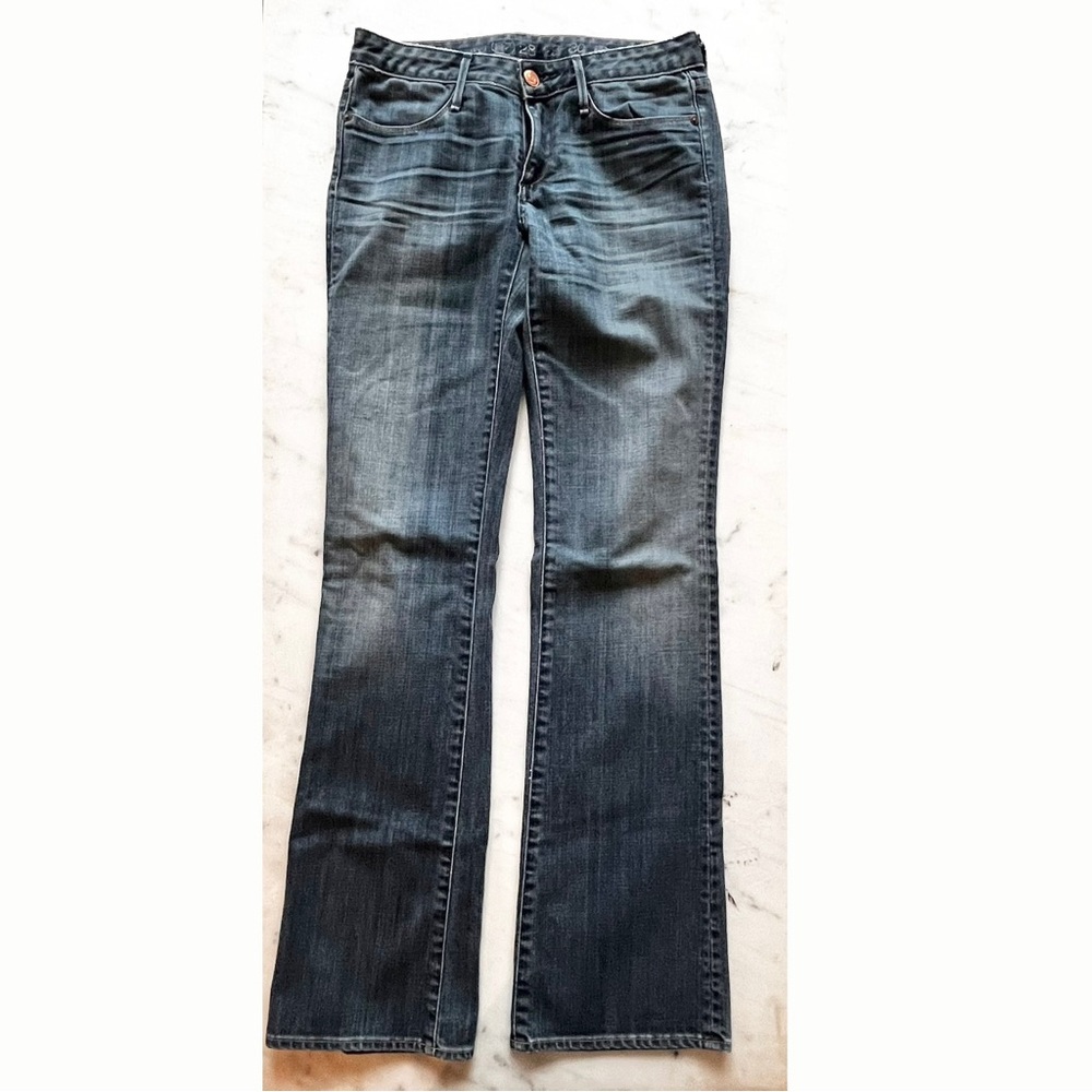 EARNEST SEWN LOW RISE BOOTCUT JEANS